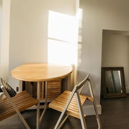 New -Bright -Fresh - With Parking & For Electric Cars Appartement Bath Buitenkant foto